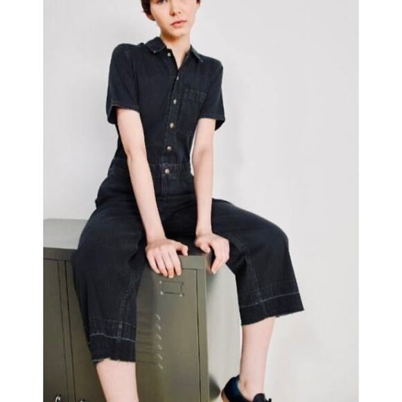 Levi's-NWT- Women's Black Denim Jumpsuit Short Sleeve, Romper/Jumpsuit Sz:XXL - Picture 2 of 7